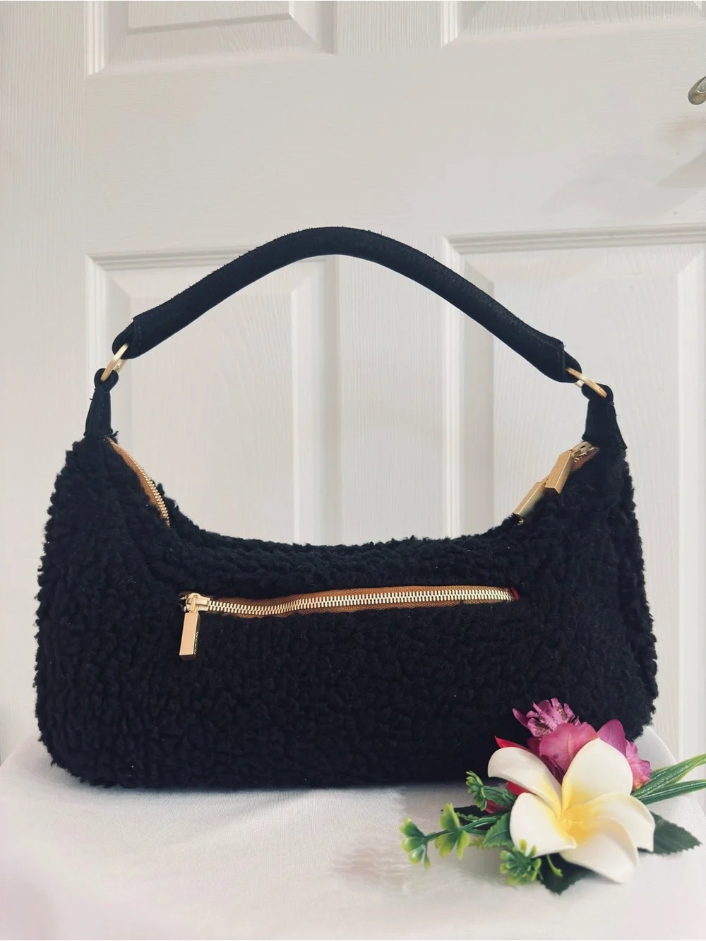 HAMMITT ~ Black Sherpa Shoulder Bag with Gold Hardware and Red Monogram Interior